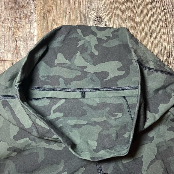 Lululemon Wunder Under High-Rise Tight 25" *Full-On Luxtreme Heritage 365 Camo 6 - Picture 5 of 8